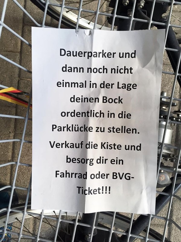 Falschparker Berlin Dumm geparkt Einparken ist schwer
