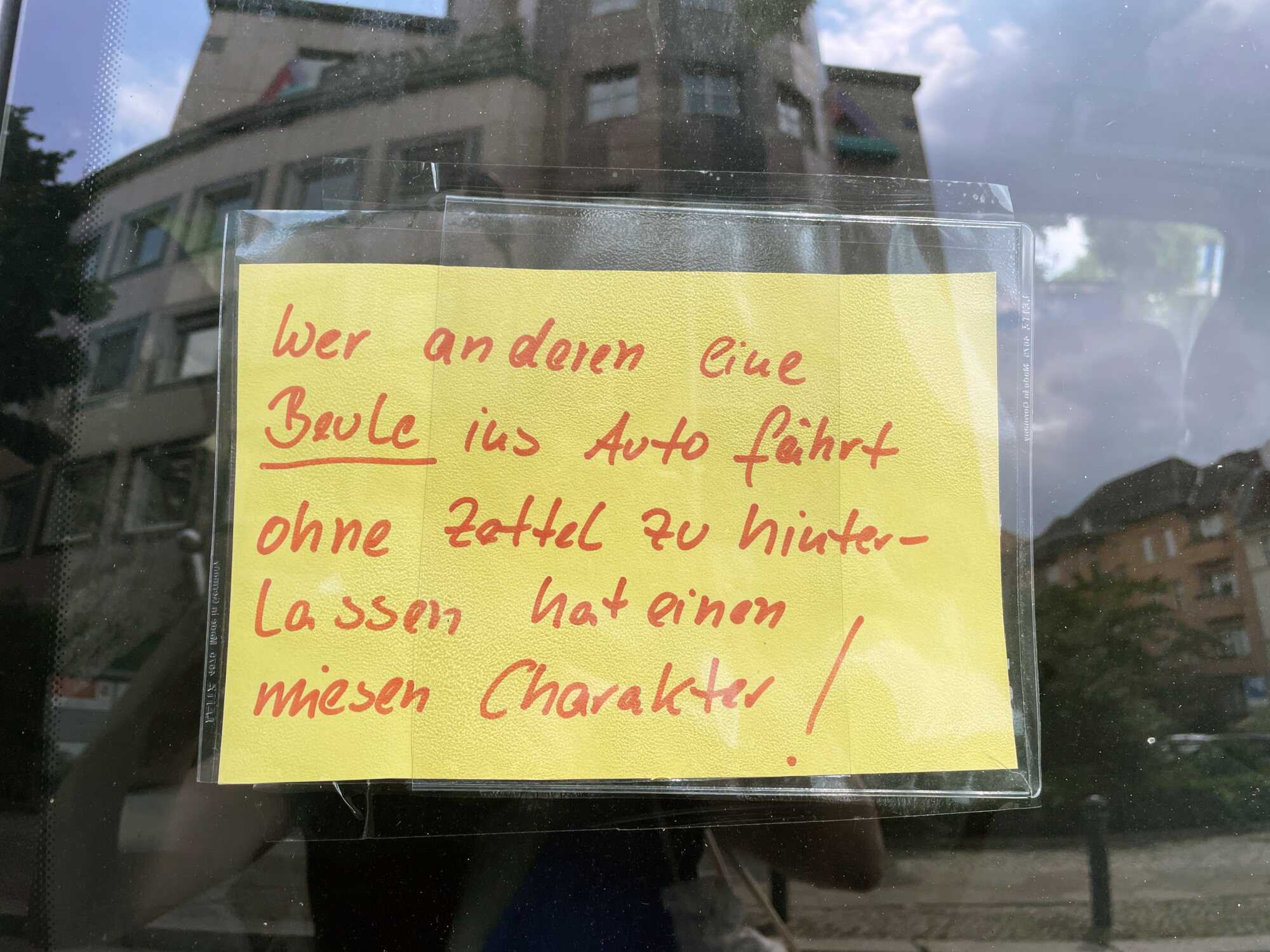Fahrerflucht im Kiez Ohne Rücksicht auf Verluste